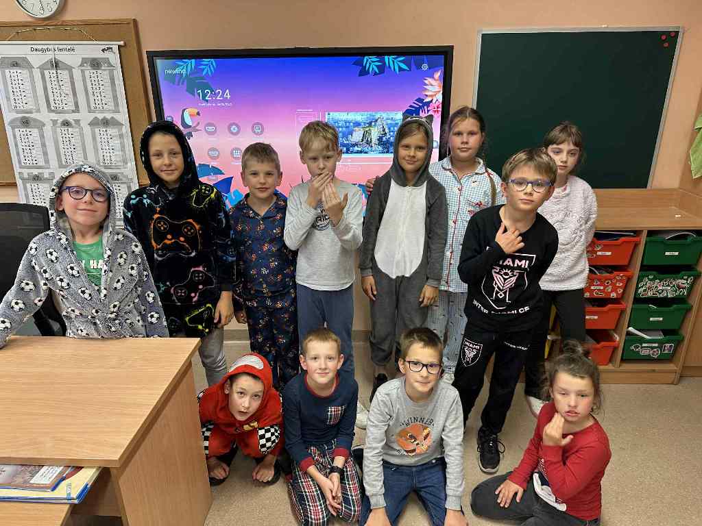 Be_uniformos_2025_09_6