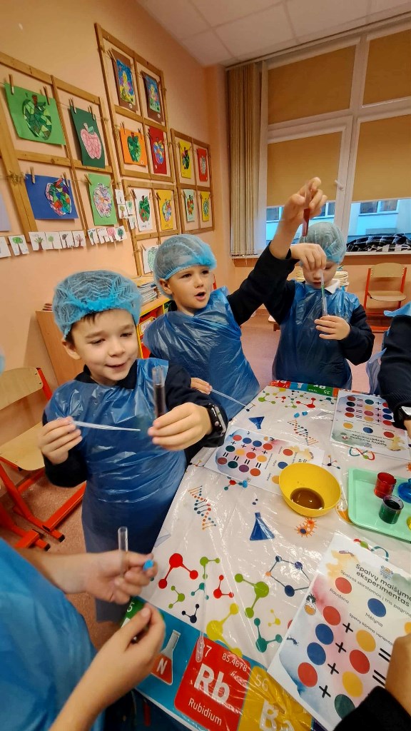 Jaunuju_mokslininku_edukacijose_2025_10_15