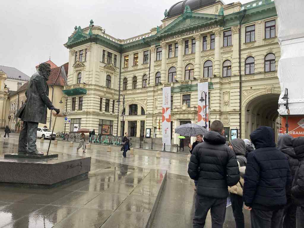 Dievas_Garbe_Tevyne_2025_11_11