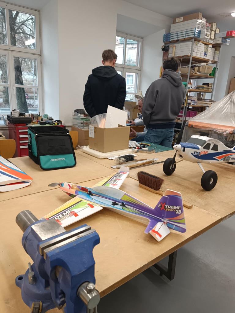 STEAM_kompetencijas_aviamodeliavime_2025_11_3