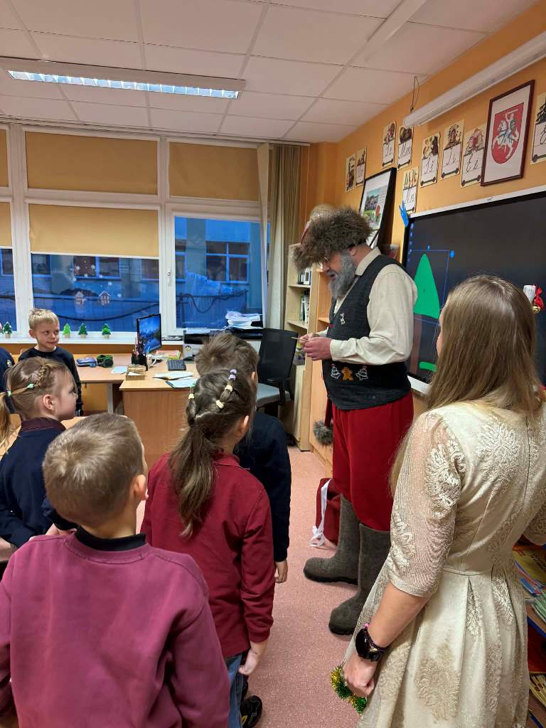 Avizieniu_Kaleda_lankesi_2025_12_25