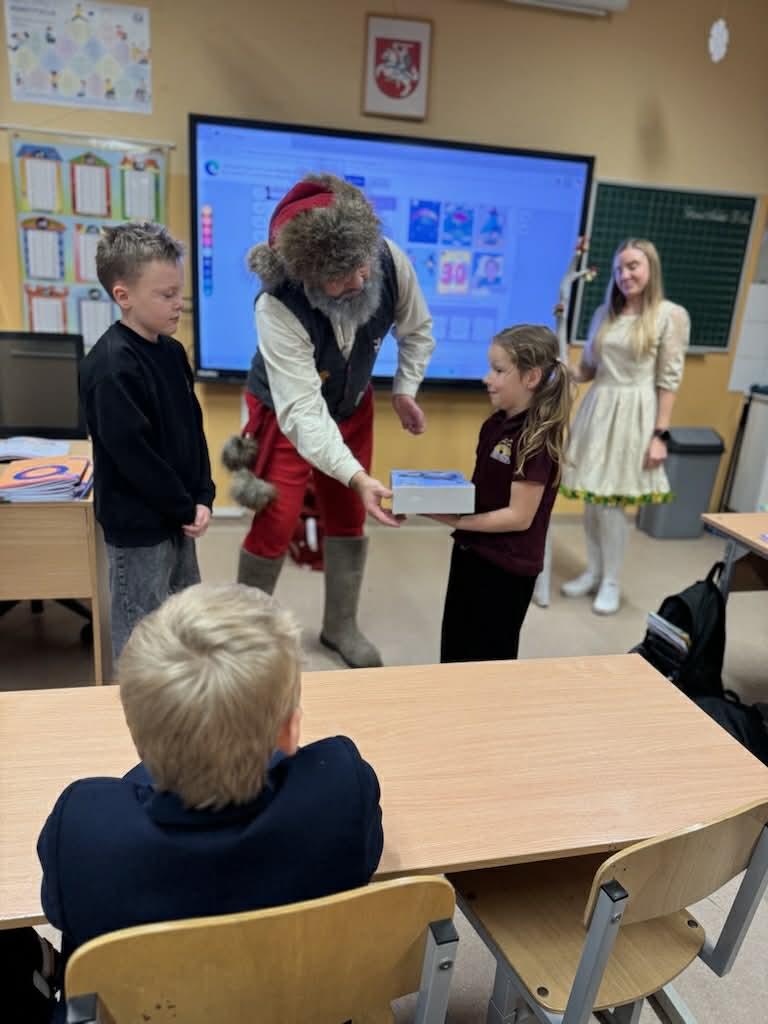 Avizieniu_Kaleda_lankesi_2025_12_8