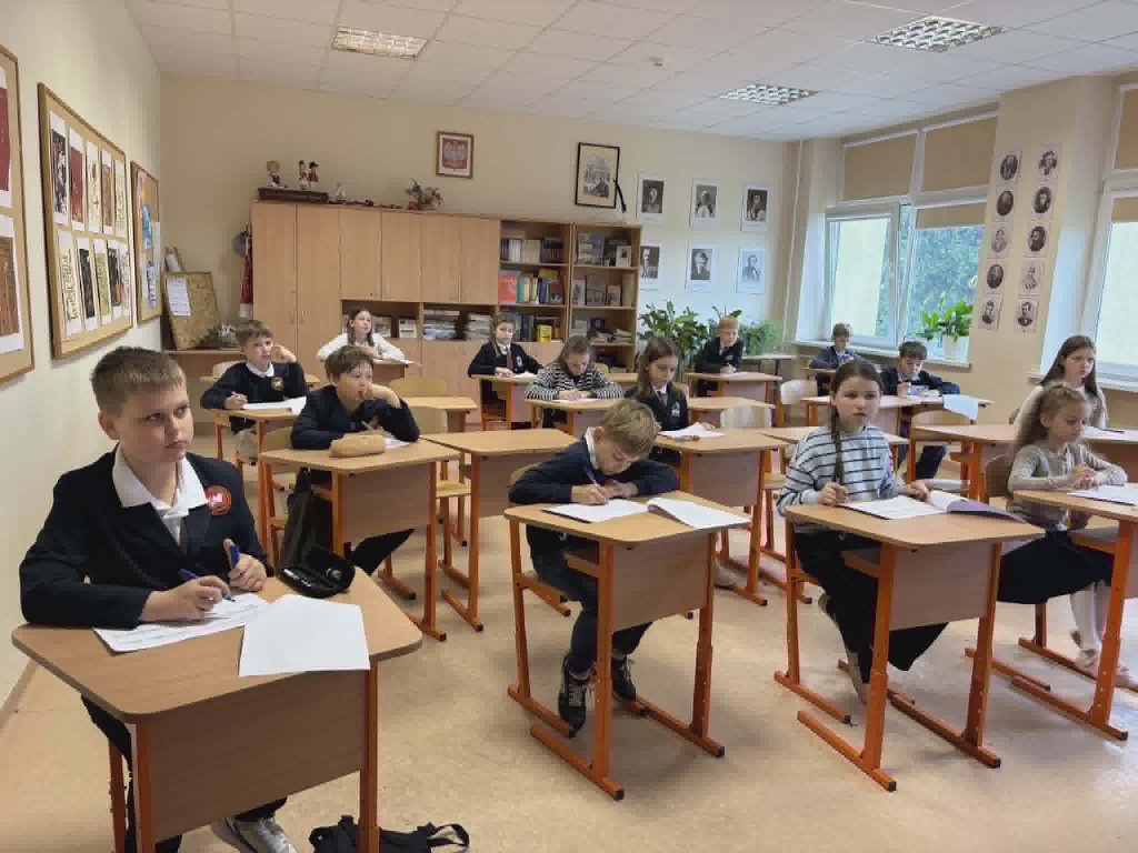Little_English_Experts_2026_06_10_11