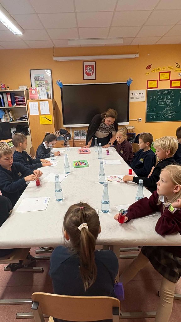 Mazieji_mokslininkai_eksperimentuoja_2026_10_10_8